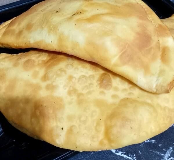 Pastel Caseiro Queijo